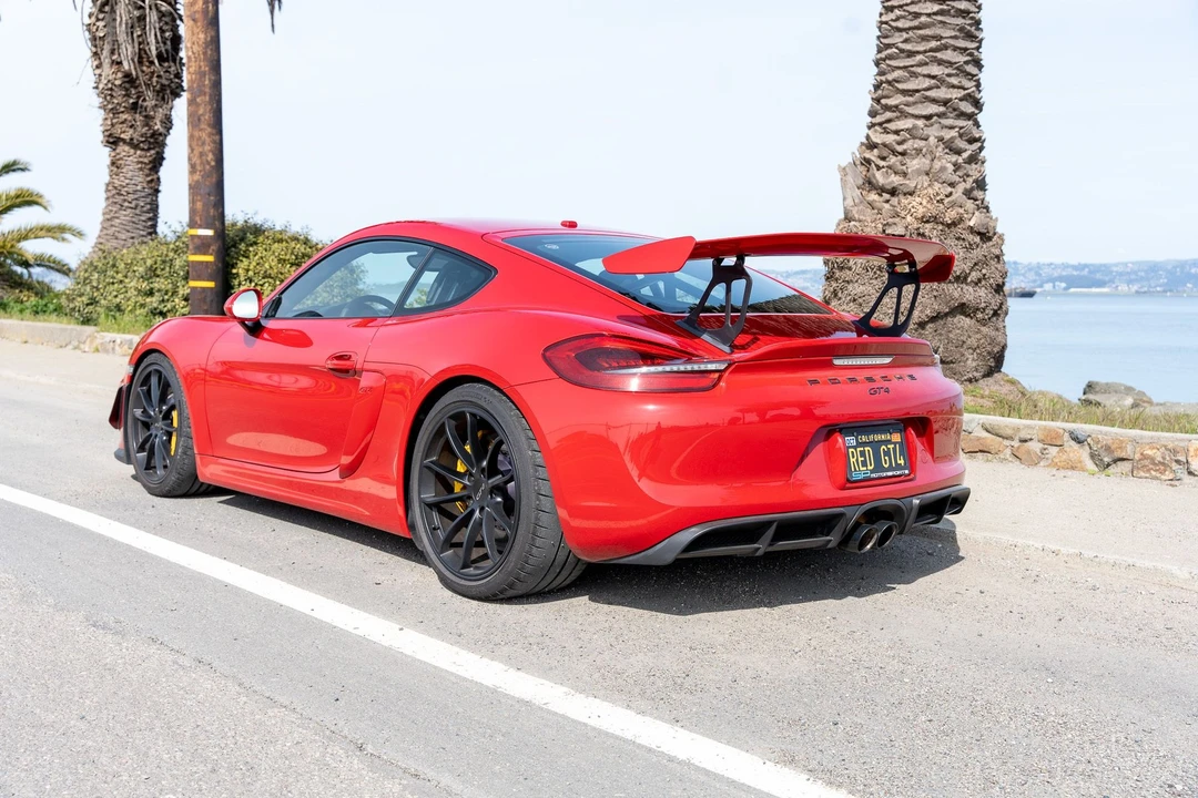 2016 Porsche 981 Cayman GT4 - Image 8 of 18