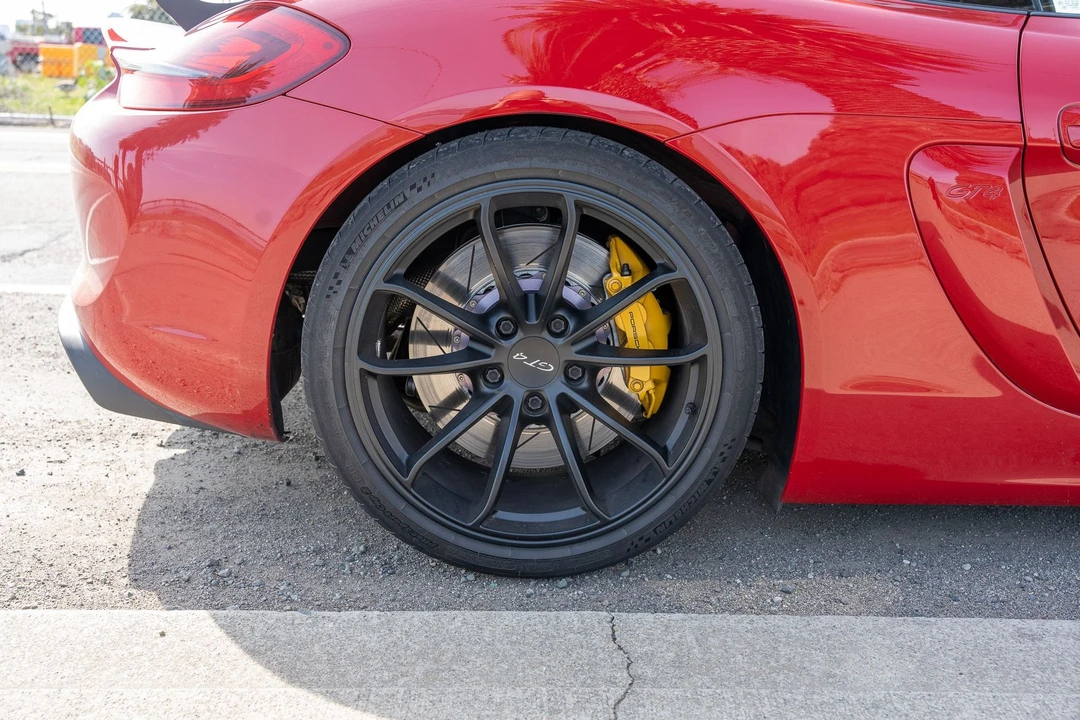 2016 Porsche 981 Cayman GT4 - Image 10 of 18