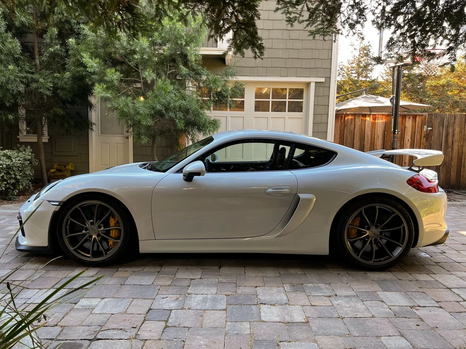 2016 Porsche 981 Cayman GT4 - Image 6 of 16