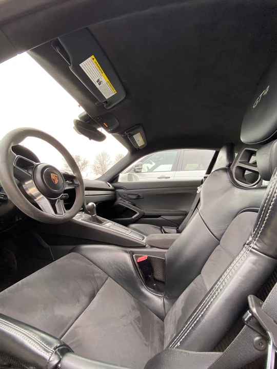 2016 Porsche 981 Cayman GT4 - Image 10 of 18
