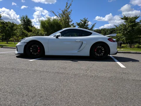 2016 Porsche Cayman GT4
