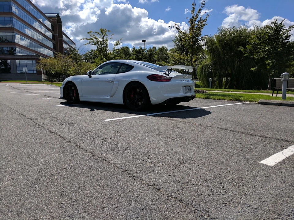 2016 Porsche 981 Cayman GT4 - Image 2 of 10