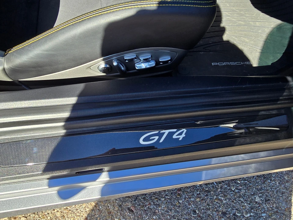 2016 Porsche 981 Cayman GT4 - Image 29 of 31