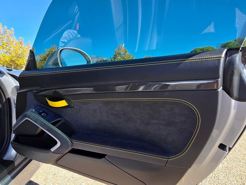 2016 Porsche 981 Cayman GT4 - Image 28 of 31