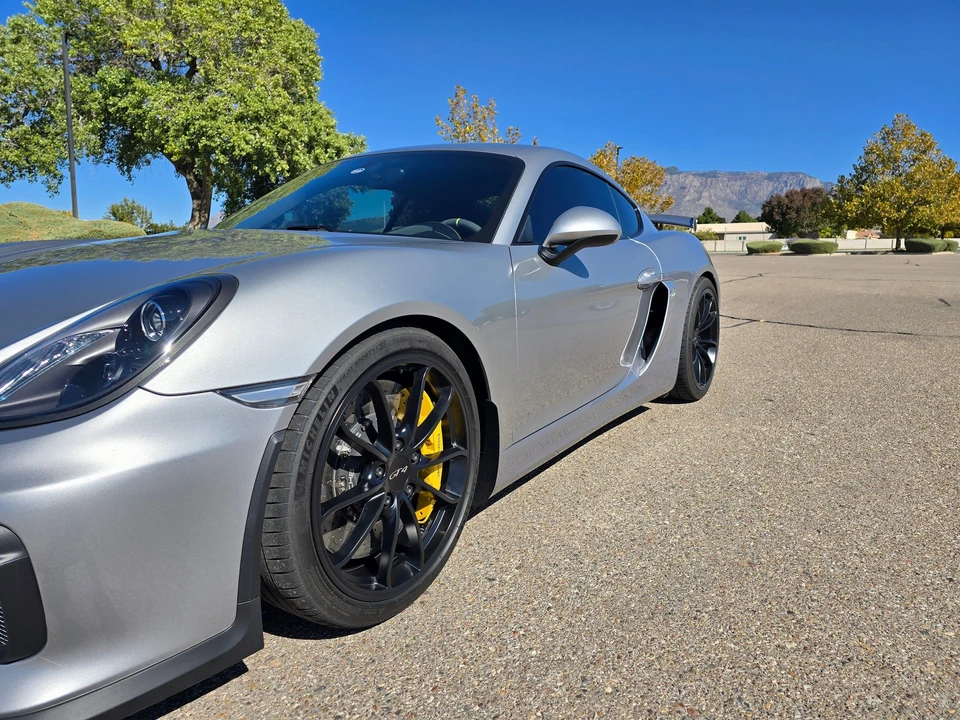 2016 Porsche 981 Cayman GT4 - Image 7 of 31