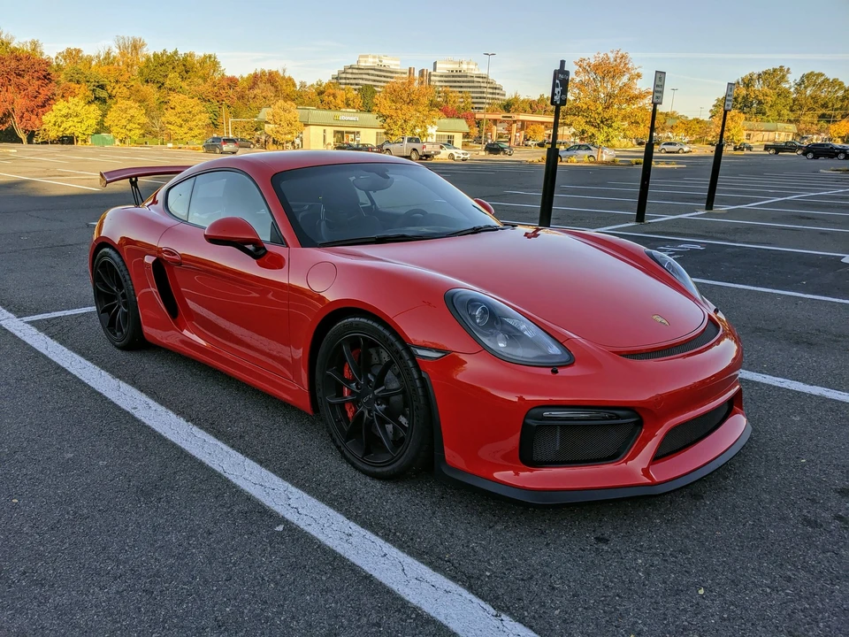 2016 Porsche 981 Cayman GT4 - Image 2 of 14