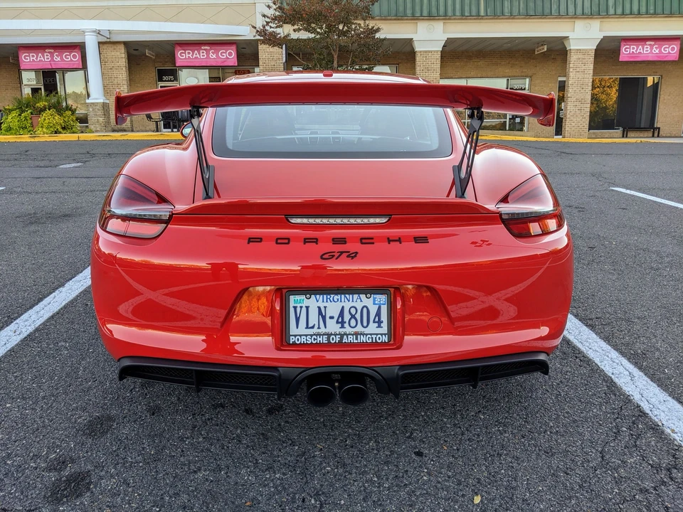 2016 Porsche 981 Cayman GT4 - Image 7 of 14