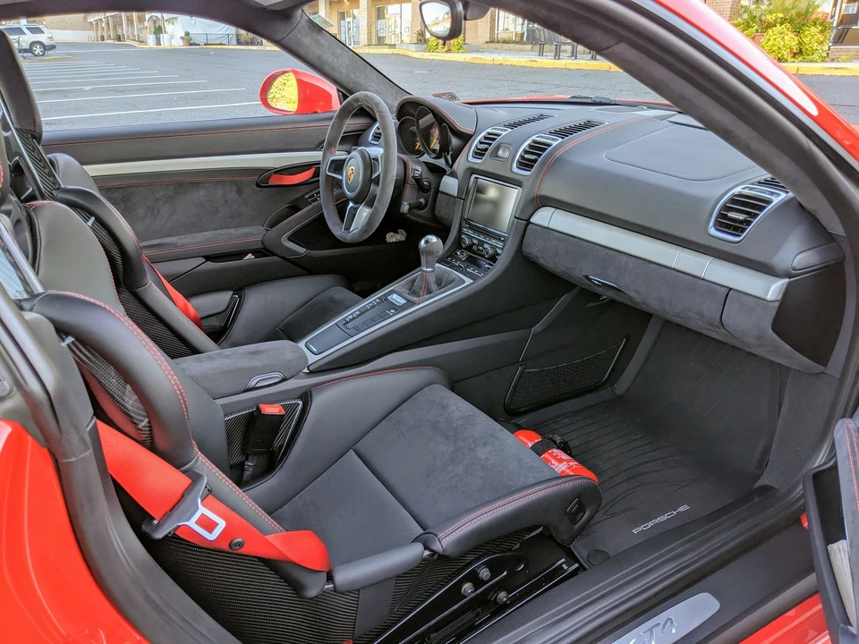 2016 Porsche 981 Cayman GT4 - Image 11 of 14