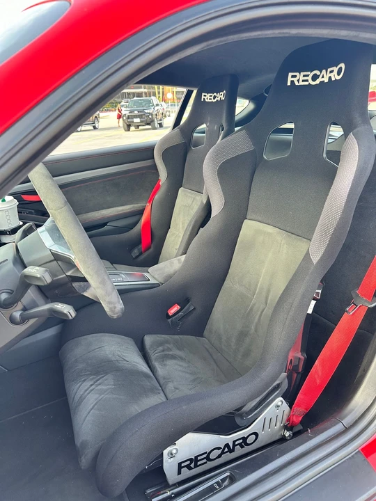 2016 Porsche 981 Cayman GT4 - Image 6 of 7