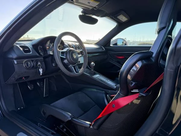 2016 Porsche 981 Cayman GT4 - Image 3 of 19