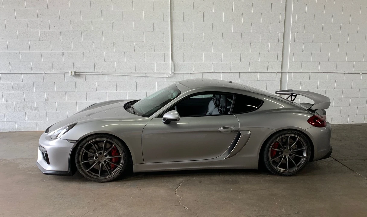 2016 Porsche 981 Cayman GT4 - Image 4 of 20