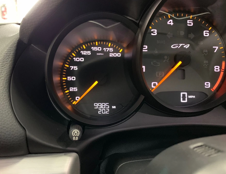 2016 Porsche 981 Cayman GT4 - Image 10 of 20