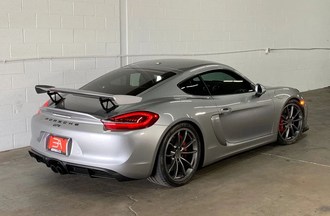 2016 Porsche 981 Cayman GT4 - Image 2 of 20