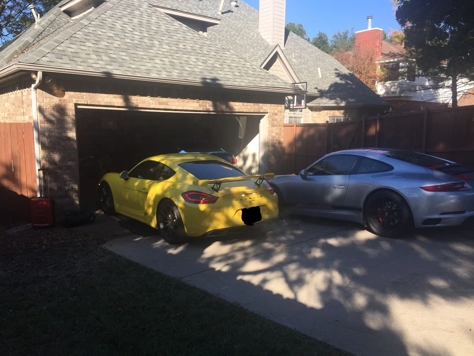 2016 Porsche 981 Cayman GT4 - Image 6 of 7