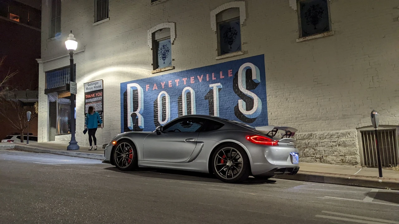 2016 Porsche 981 Cayman GT4 - Image 3 of 31