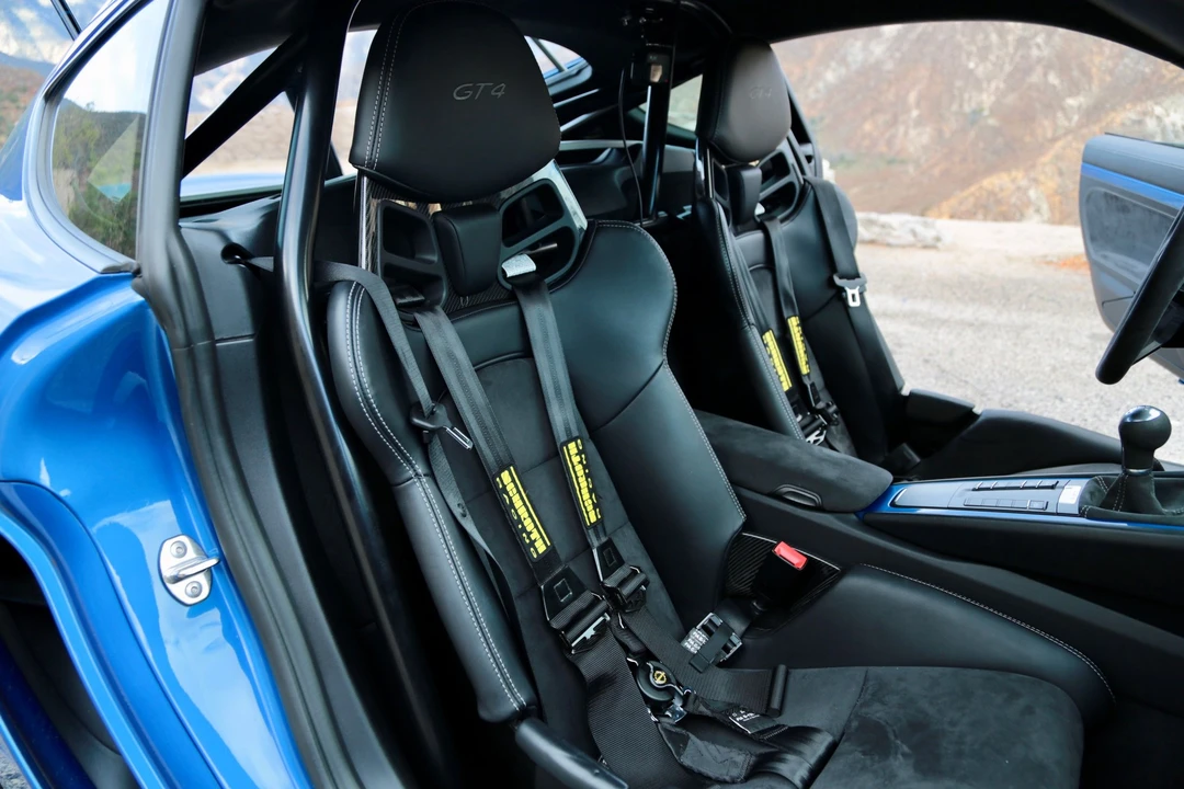 2016 Porsche 981 Cayman GT4 - Image 8 of 24