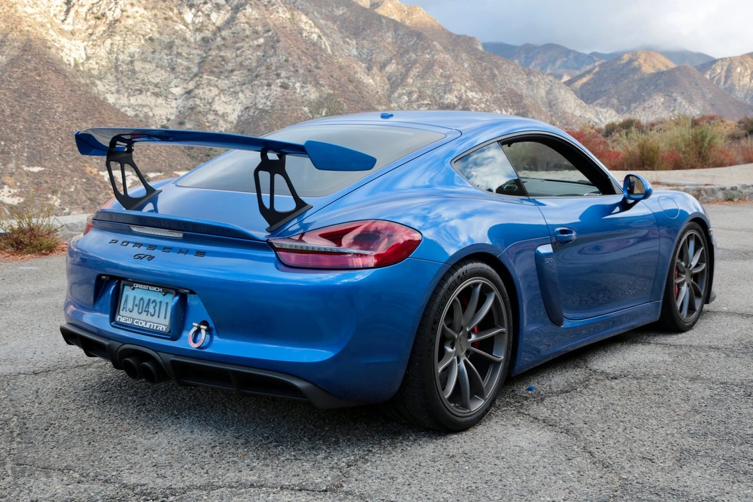 2016 Porsche 981 Cayman GT4 - Image 17 of 24