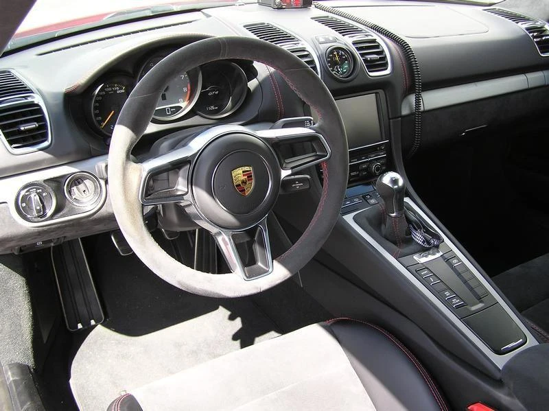 2016 Porsche 981 Cayman GT4 - Image 3 of 5