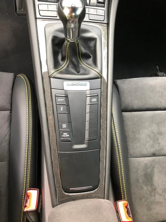 2016 Porsche 981 Cayman GT4 - Image 7 of 7