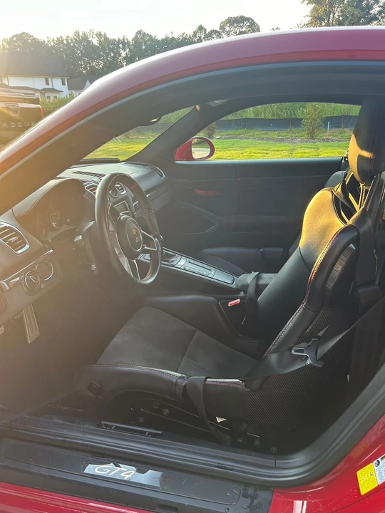 2016 Porsche 981 Cayman GT4 - Image 8 of 14