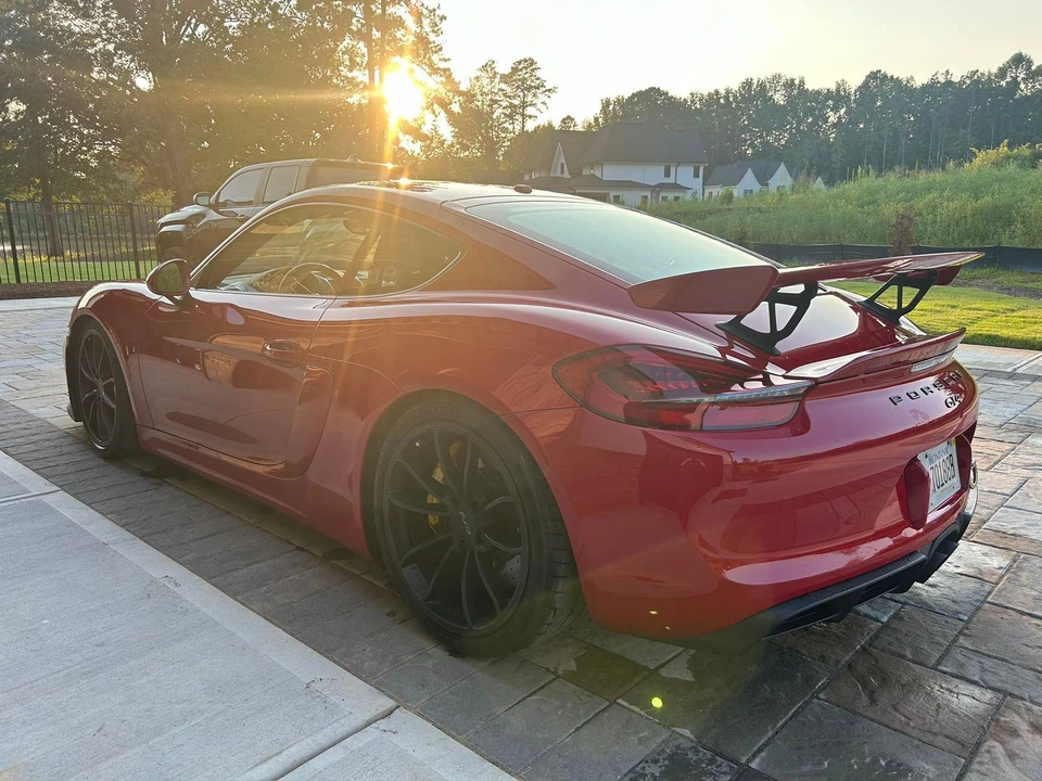 2016 Porsche 981 Cayman GT4 - Image 7 of 14