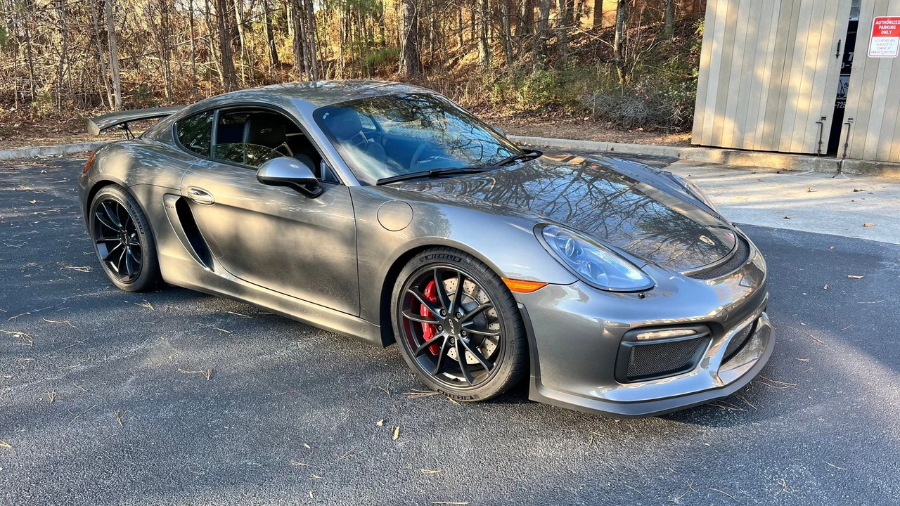 2016 Porsche 981 Cayman GT4 - Image 3 of 11