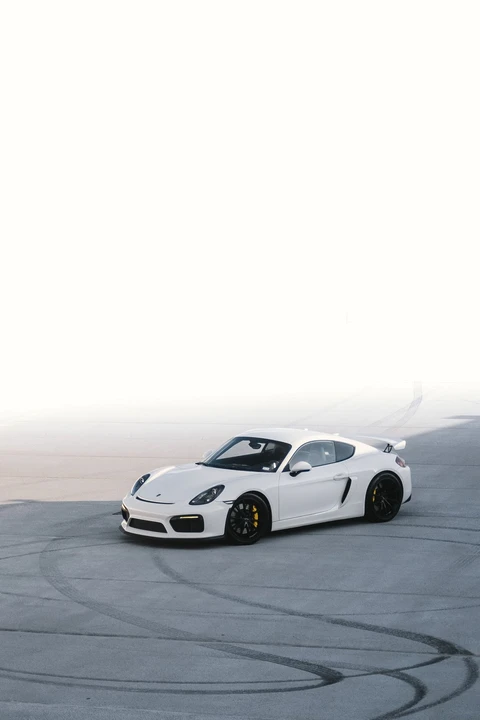 2016 Porsche 981 Cayman GT4 - Image 2 of 6