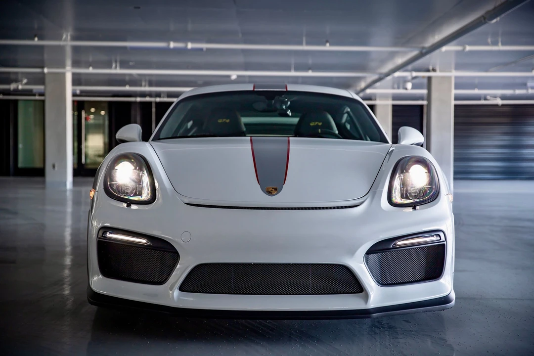 2016 Porsche 981 Cayman GT4 - Image 7 of 11
