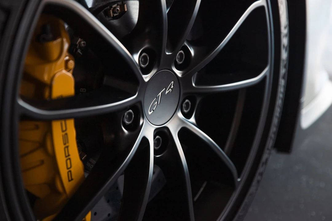 2016 Porsche 981 Cayman GT4 - Image 11 of 11