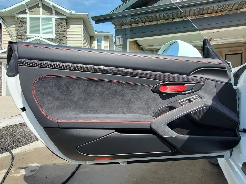 2016 Porsche 981 Cayman GT4 - Image 8 of 12
