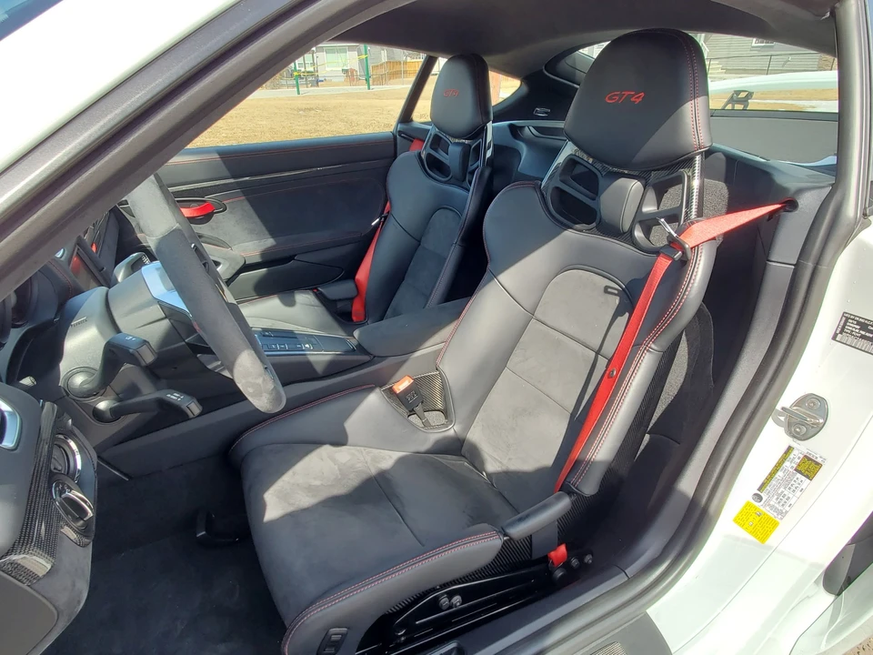 2016 Porsche 981 Cayman GT4 - Image 9 of 12