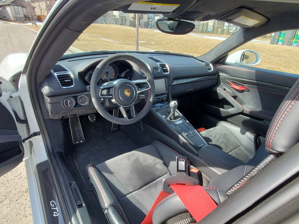 2016 Porsche 981 Cayman GT4 - Image 10 of 12