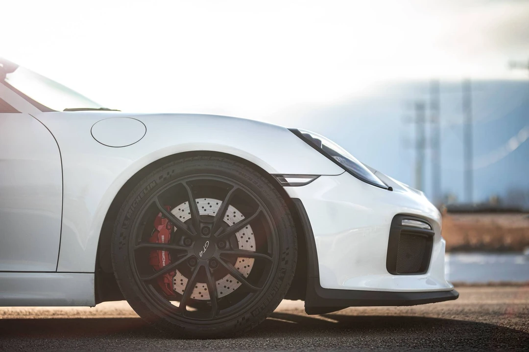 2016 Porsche 981 Cayman GT4 - Image 5 of 12