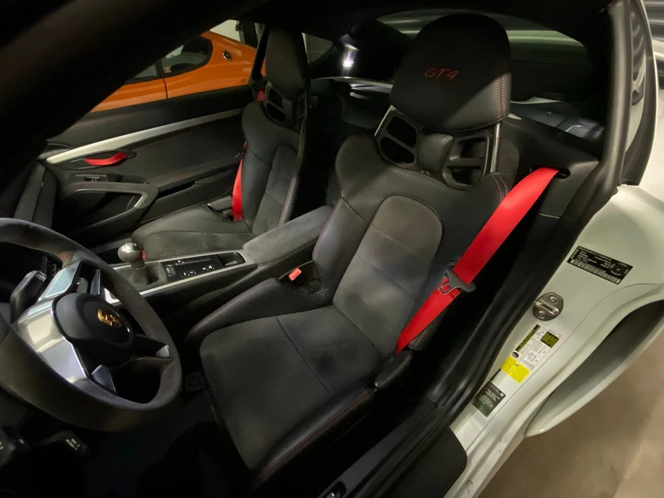 2016 Porsche 981 Cayman GT4 - Image 4 of 6