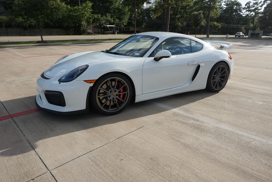 2016 Porsche 981 Cayman GT4 - Image 4 of 25