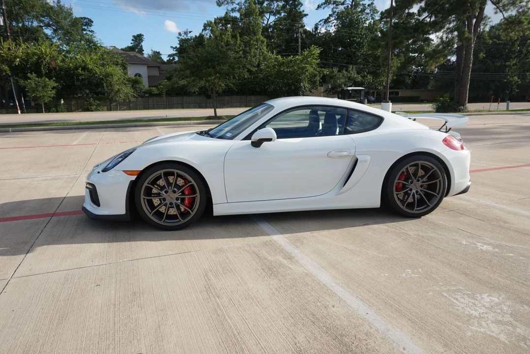 2016 Porsche 981 Cayman GT4 - Image 5 of 25