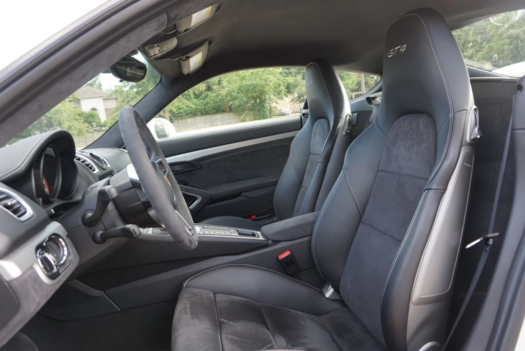 2016 Porsche 981 Cayman GT4 - Image 13 of 25