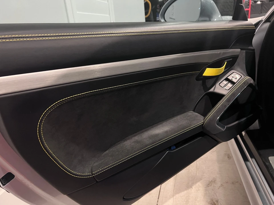2016 Porsche 981 Cayman GT4 - Image 10 of 13