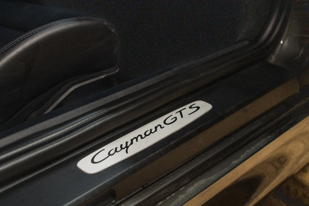 2016 Porsche 981 Cayman GTS - Image 13 of 30