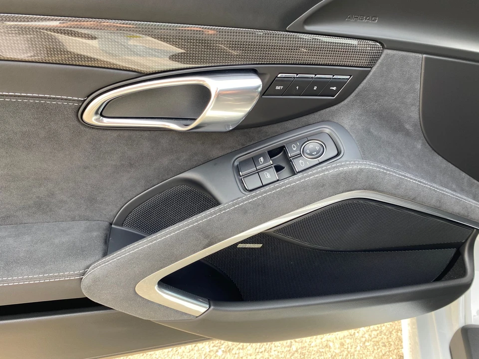2016 Porsche 981 Cayman GTS - Image 4 of 12