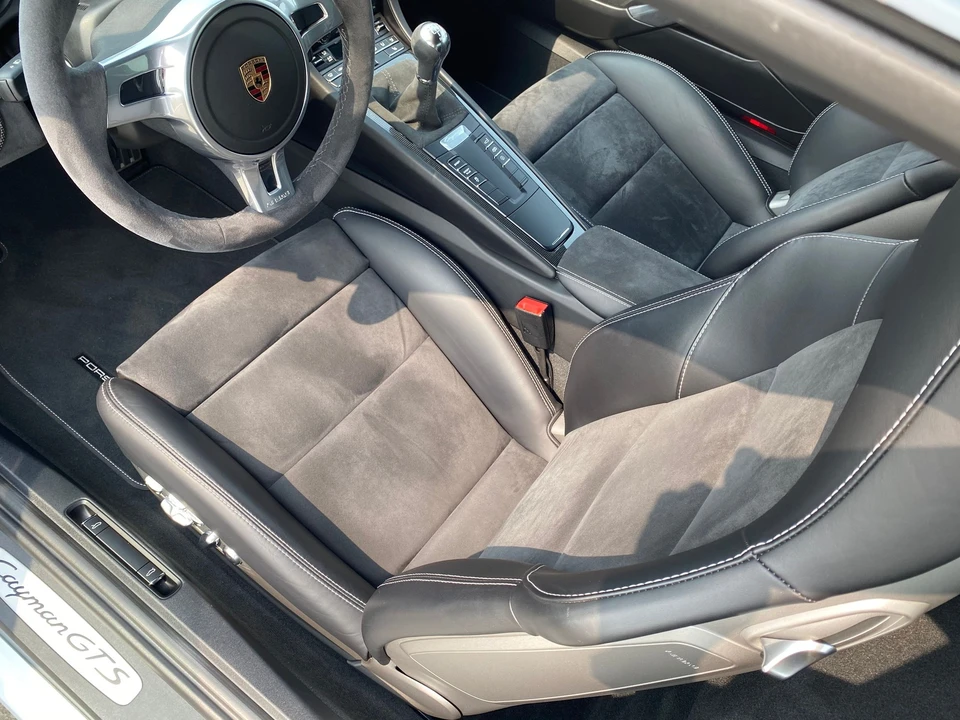 2016 Porsche 981 Cayman GTS - Image 5 of 12