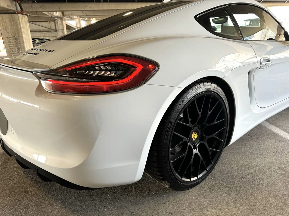 2016 Porsche 981 Cayman GTS - Image 19 of 31