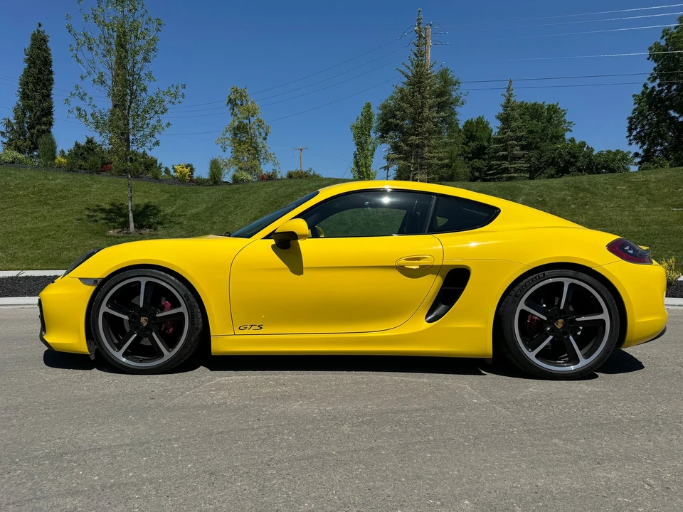 2016 Porsche 981 Cayman GTS - Image 2 of 25