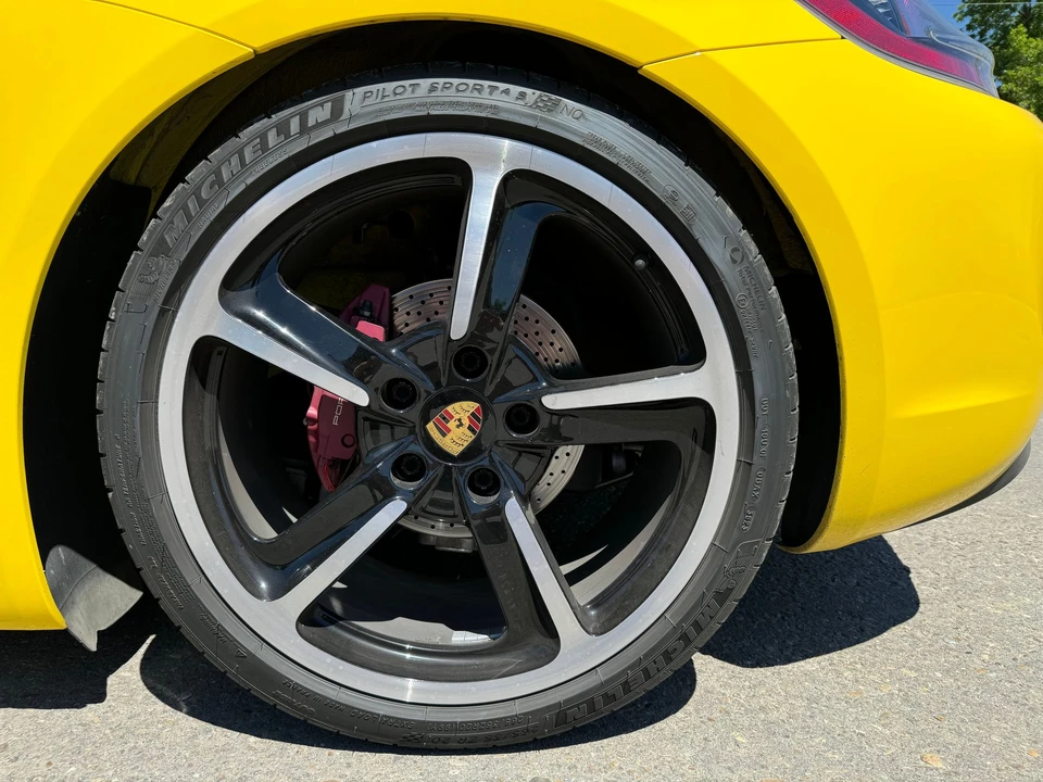 2016 Porsche 981 Cayman GTS - Image 11 of 25