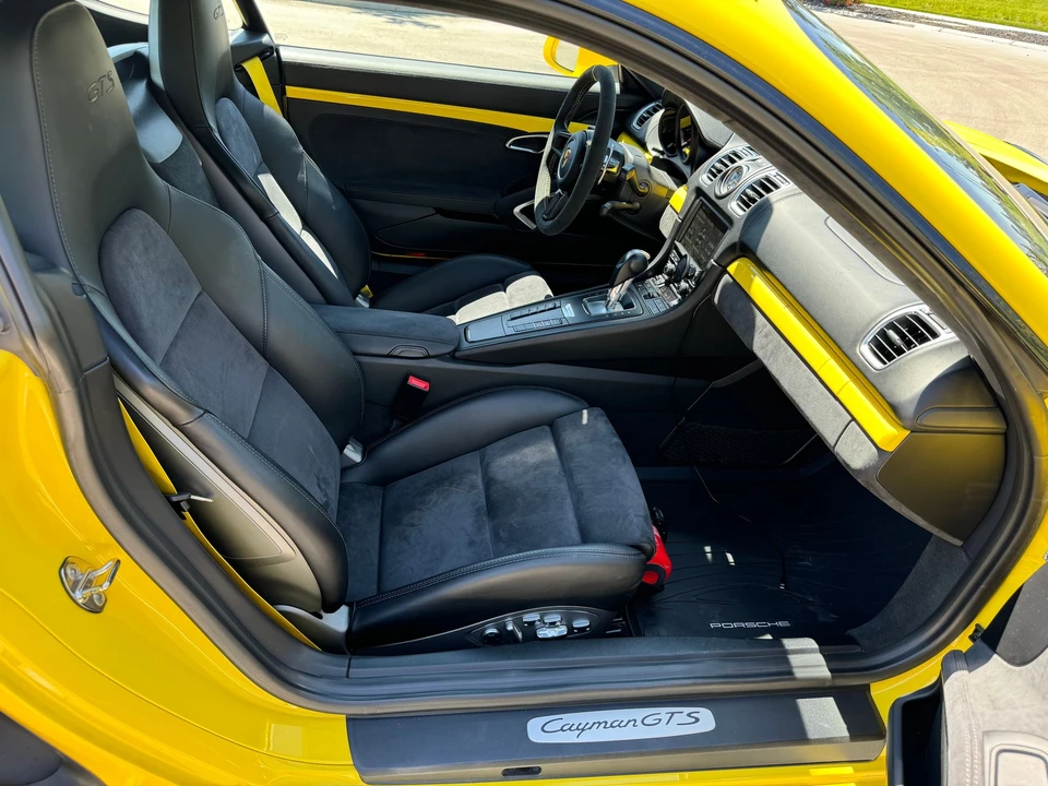 2016 Porsche 981 Cayman GTS - Image 15 of 25