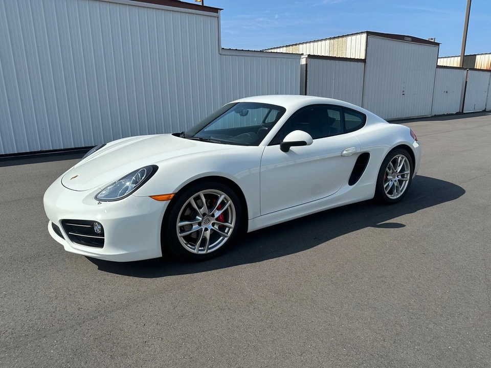 2016 Porsche 981 Cayman S - Image 19 of 25