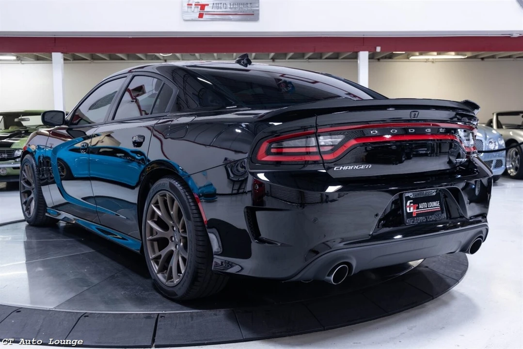 2016 Dodge Charger SRT Hellcat 7th Gen - Image 4 of 4