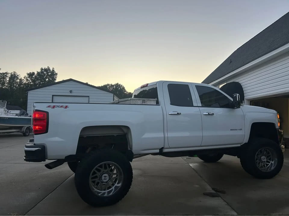 2016 Chevrolet Silverado Heavy Duty 3rd Gen - Image 10 of 11
