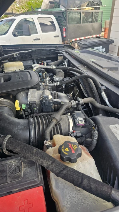 2016 Chevrolet Silverado Heavy Duty 3rd Gen - Image 2 of 21