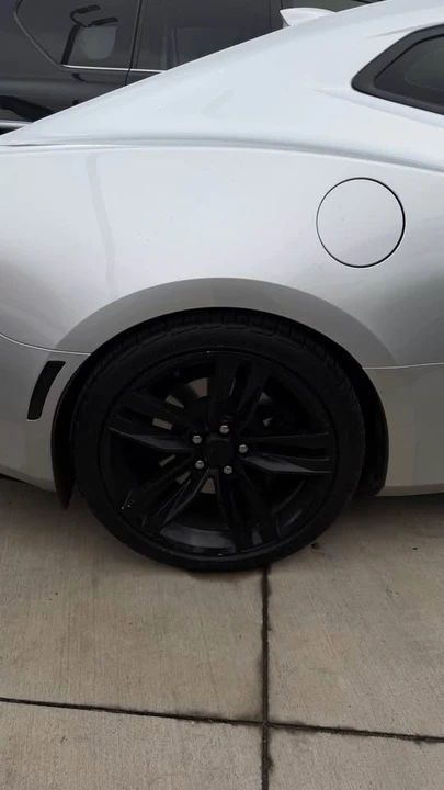 2016 Chevrolet SS - Image 2 of 10